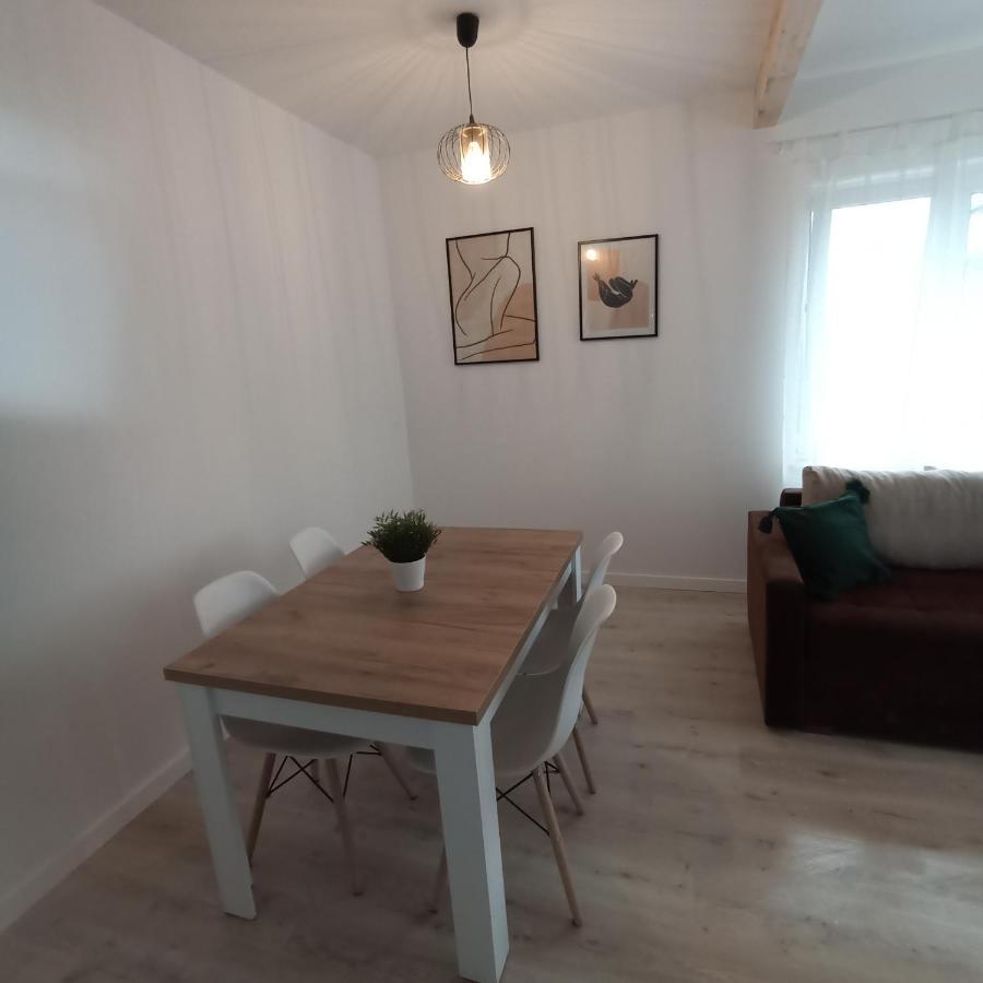 Apartament Pod Bzem プツク エクステリア 写真